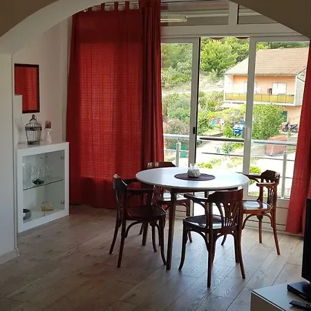 Apartment Marina *